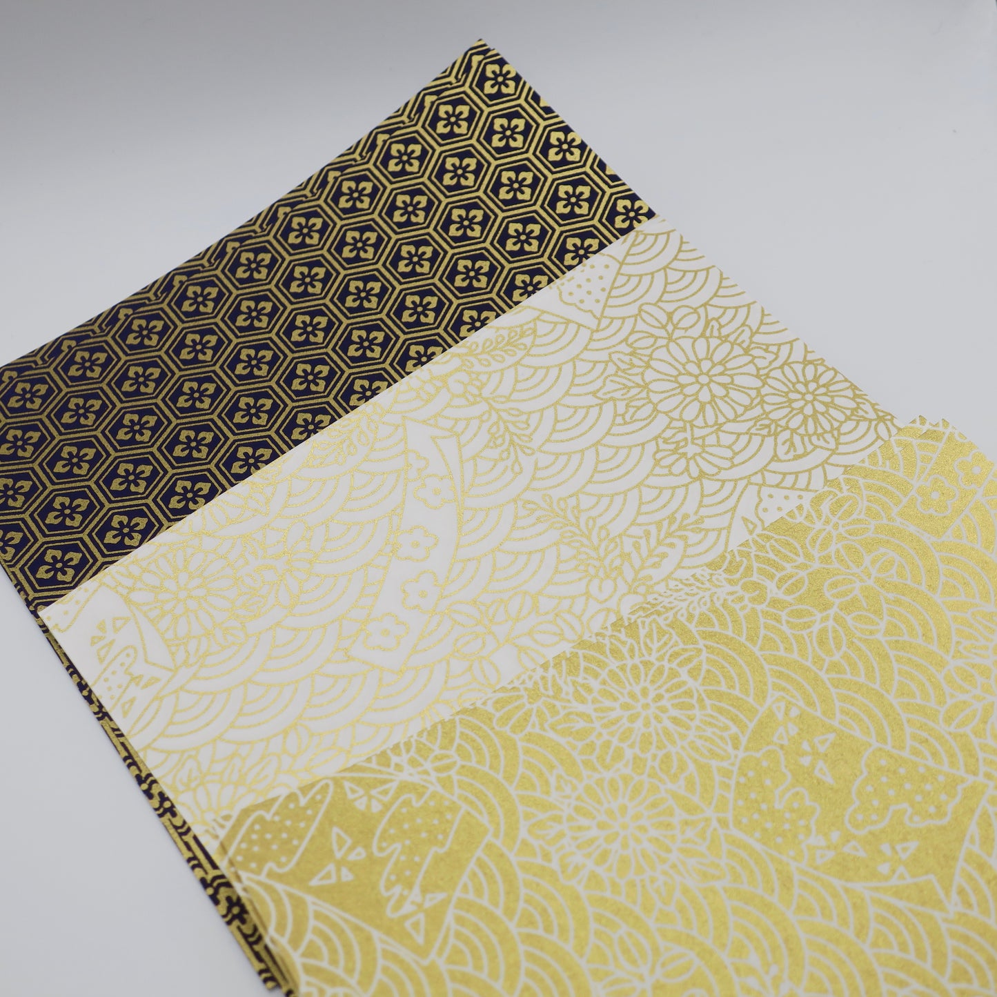 Pack de 20 feuilles de papier Origami Yuzen Washi à motifs géométriques 14x14cm