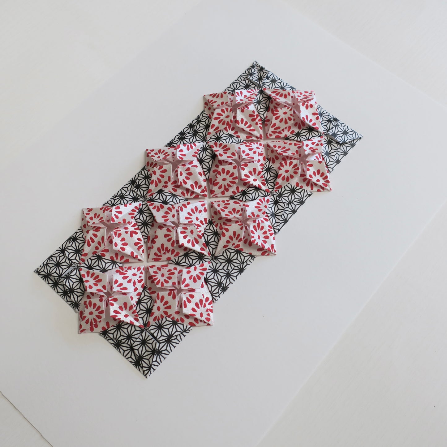 Origami Diamond Tiles Artwork - Red stars