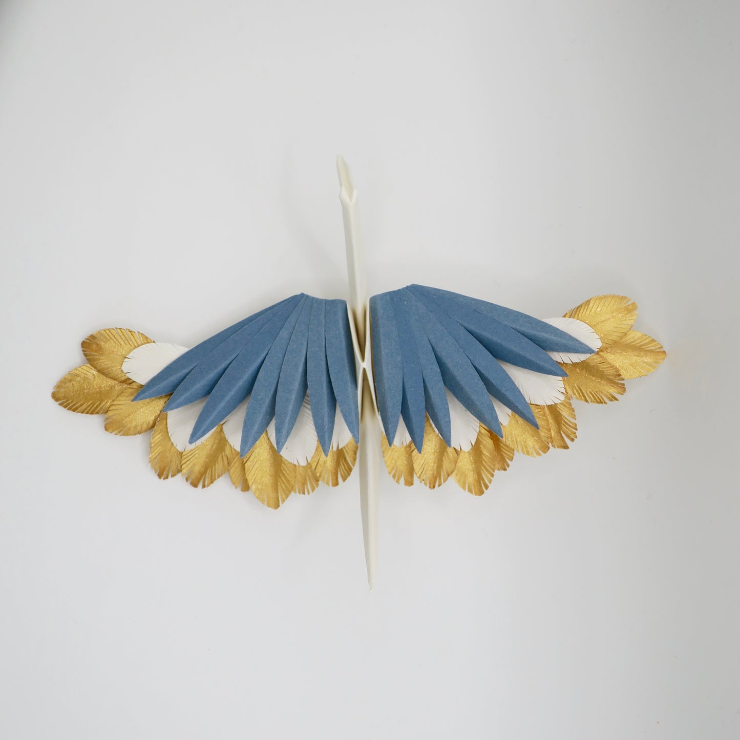 Grue à plumes en origami - Or caché