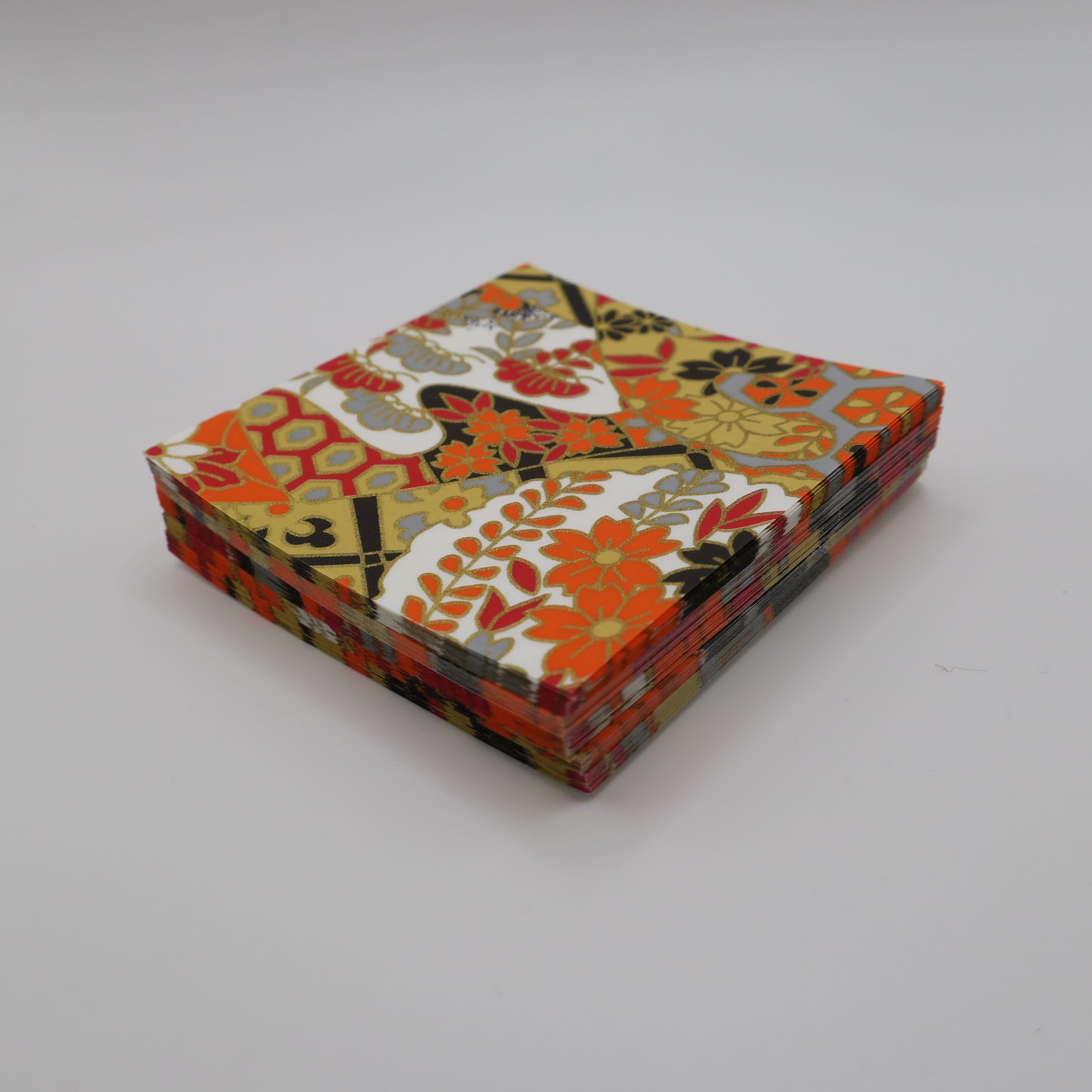 Paquet de 100 feuilles de papier origami Yuzen Washi 7x7 cm HZ-123 - Fleurs de prunier fleuries rose bonbon