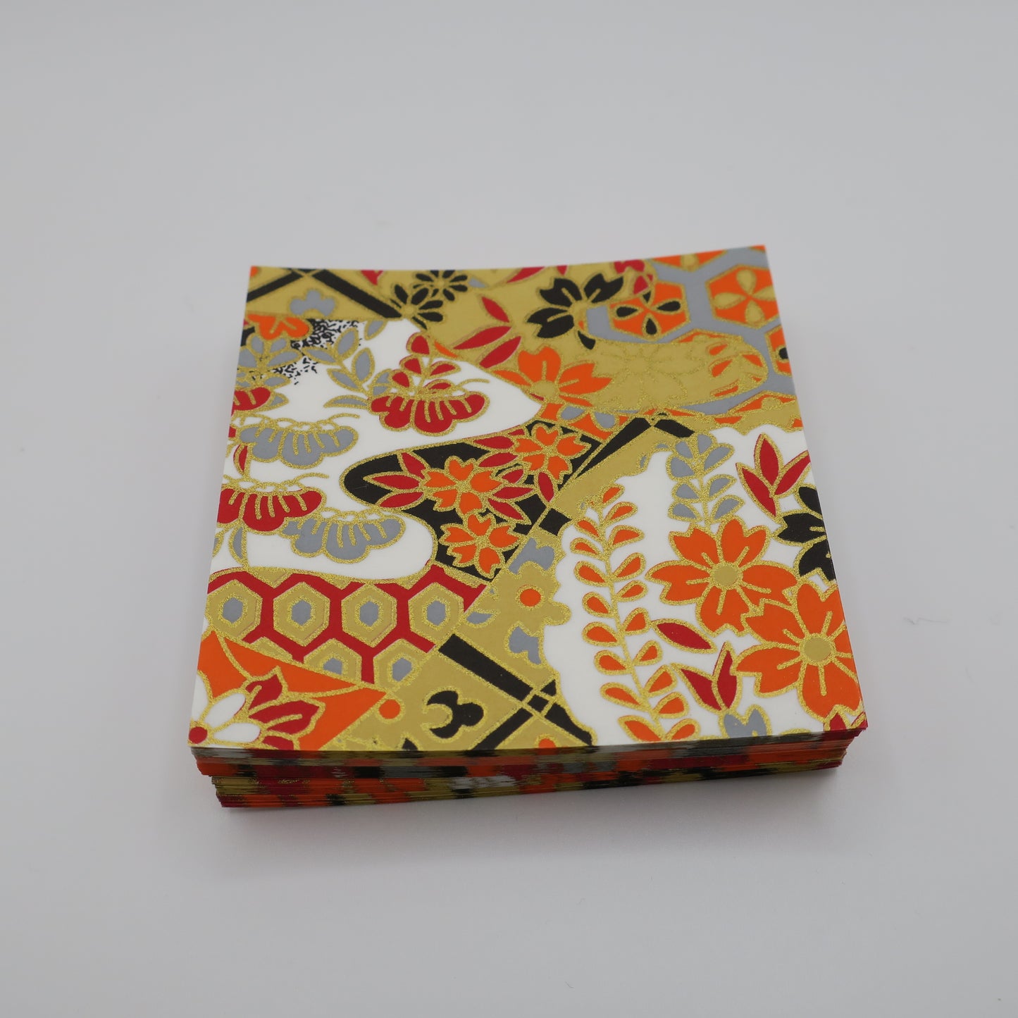 Paquet de 100 feuilles de papier origami Yuzen Washi 7x7 cm HZ-123 - Fleurs de prunier fleuries rose bonbon