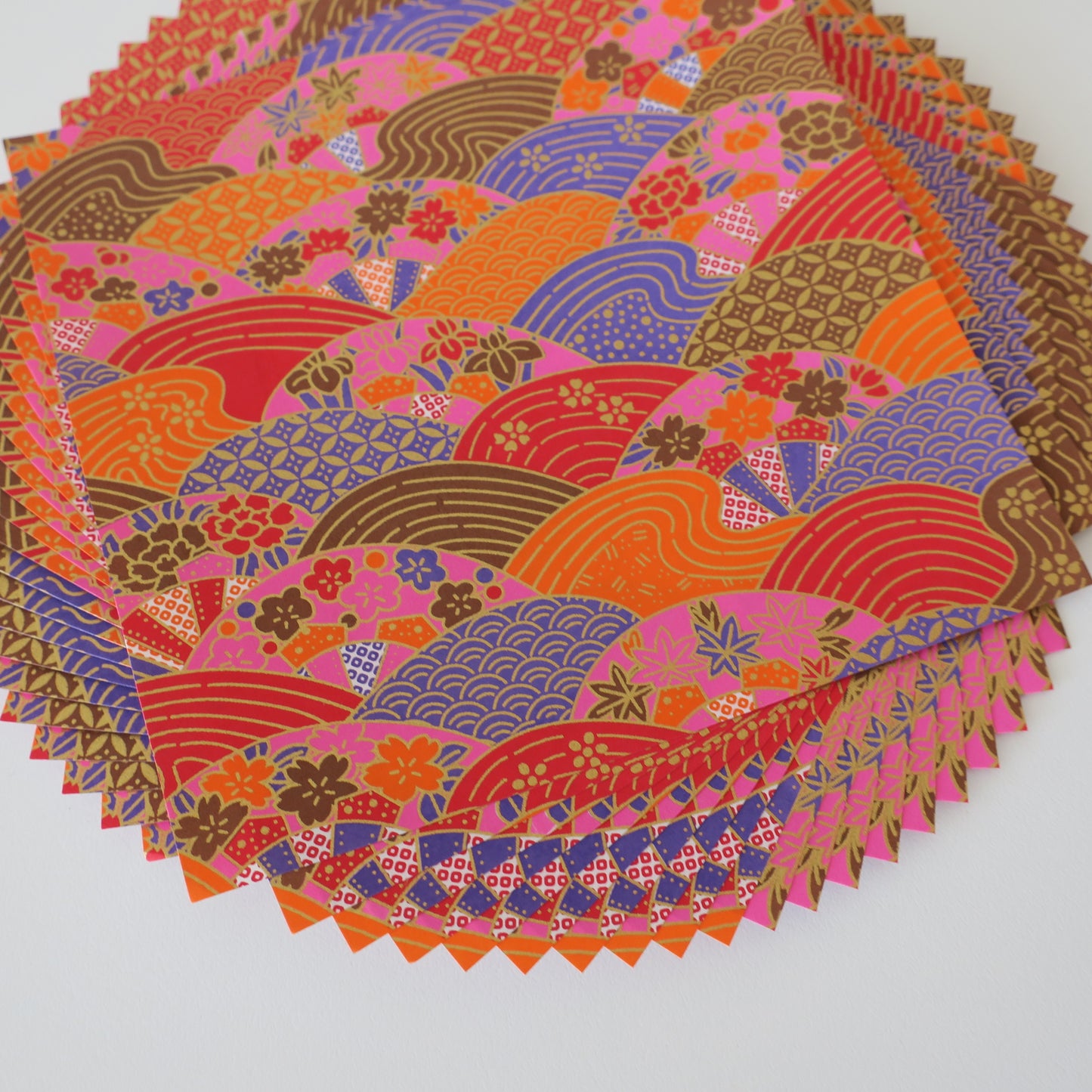 Pack of 20 Sheets 14x14cm Yuzen Washi Origami Paper HZ- 578 - Red Blossoming Hand Fan Waves