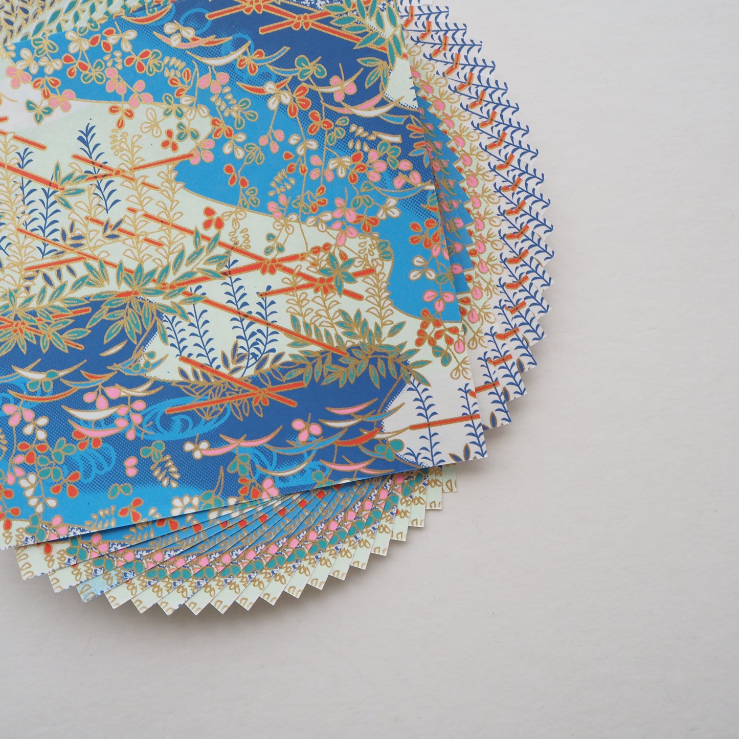 Paquete de 20 hojas de papel Yuzen Washi Origami 14x14cm HZ-403 - Wisteria Garden