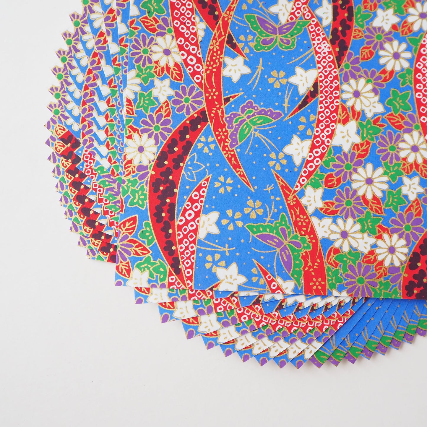 Paquete de 20 hojas de papel Yuzen Washi Origami de 14x14 cm HZ-330 - Campanillas y mariposas azules