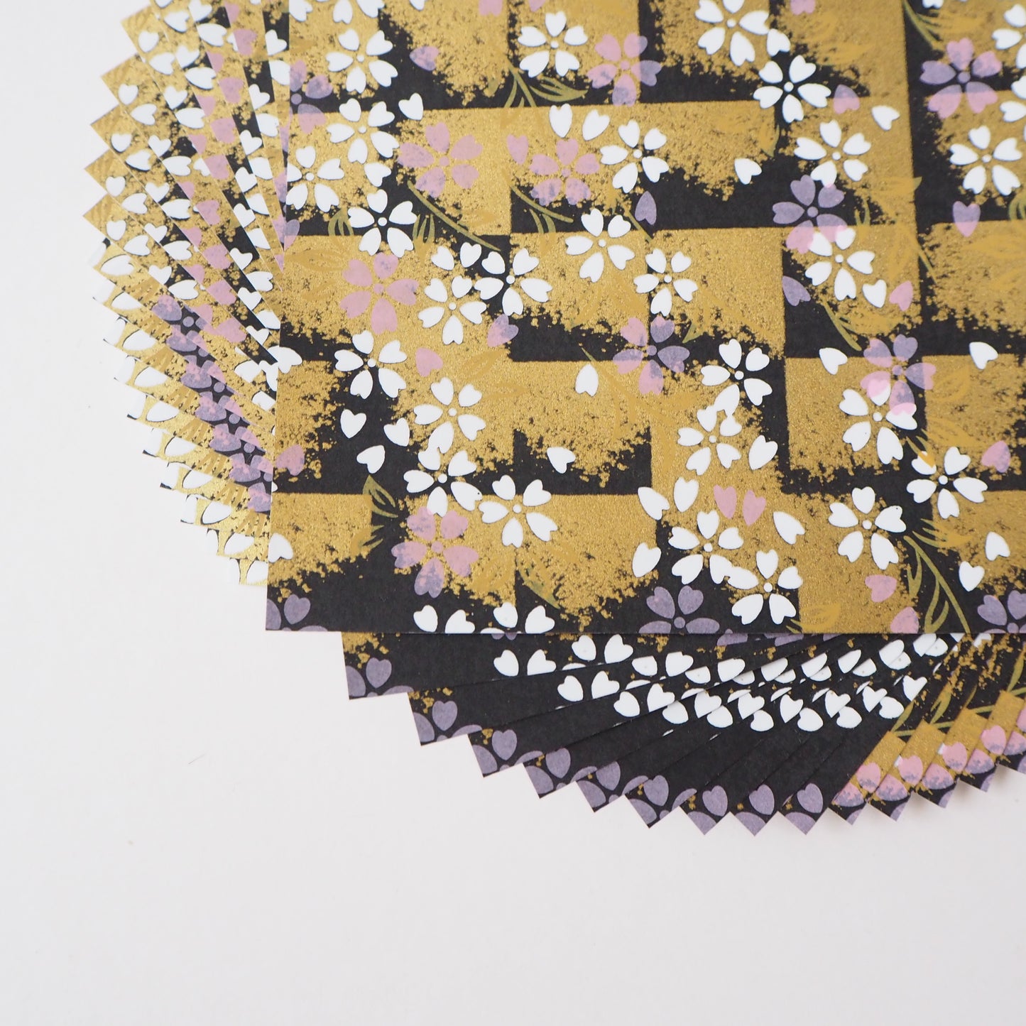 Paquet de 20 feuilles de papier origami Yuzen Washi 14x14 cm HZ-258 - Nuance noire fleur de cerisier