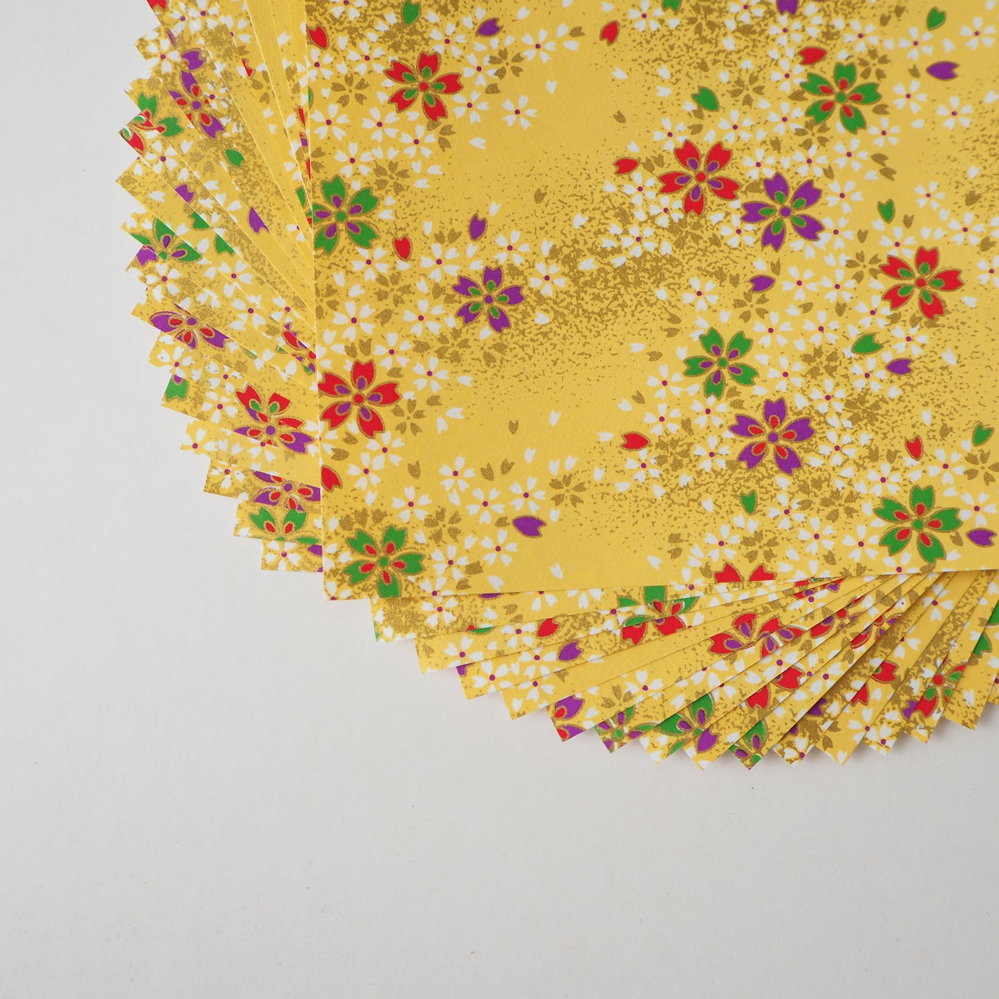 Paquet de 20 feuilles de papier origami Yuzen Washi 14x14 cm HZ-223 - Jaune fleur de cerisier