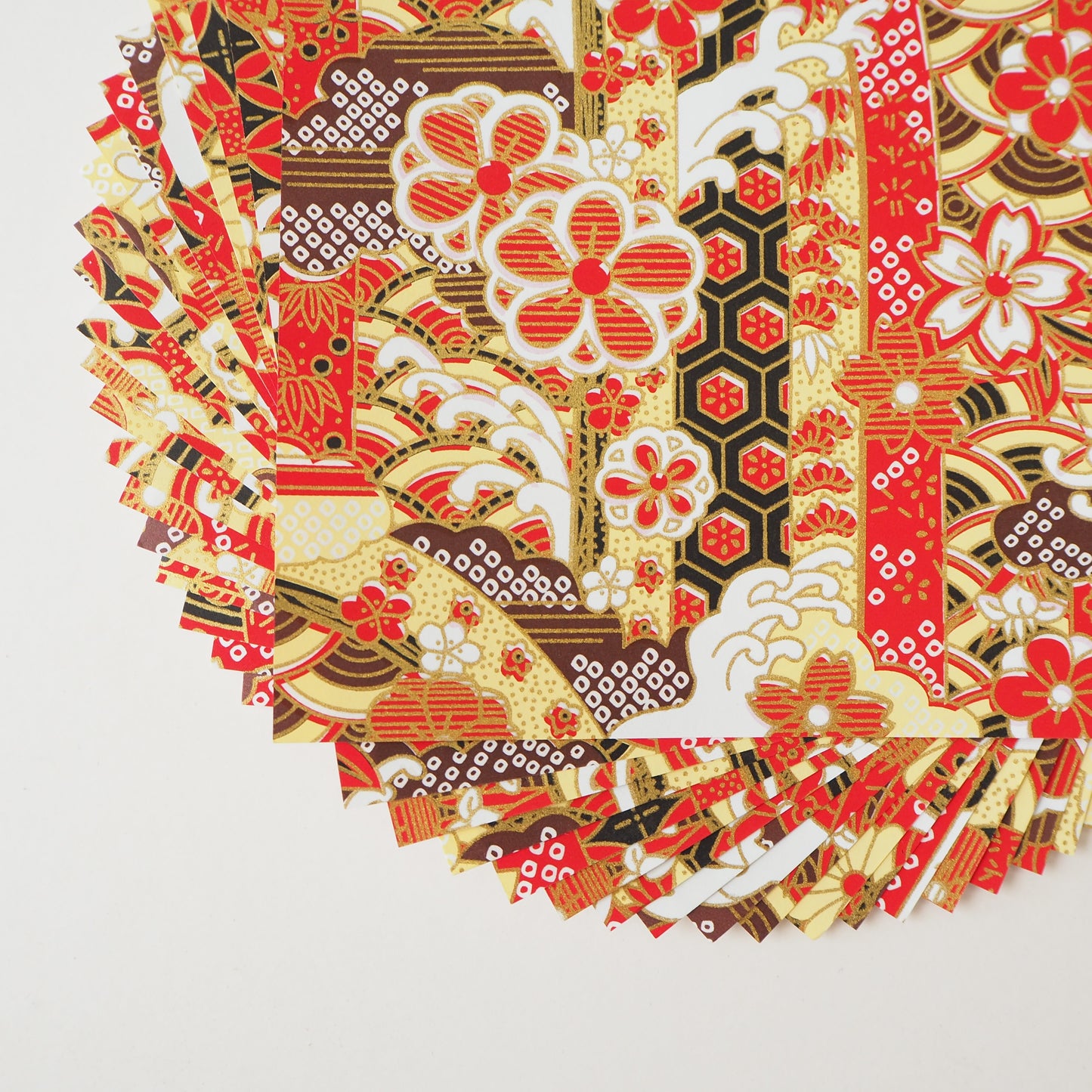 Paquete de 20 hojas de papel Yuzen Washi Origami de 14x14 cm HZ-119 - Rojo magnífico