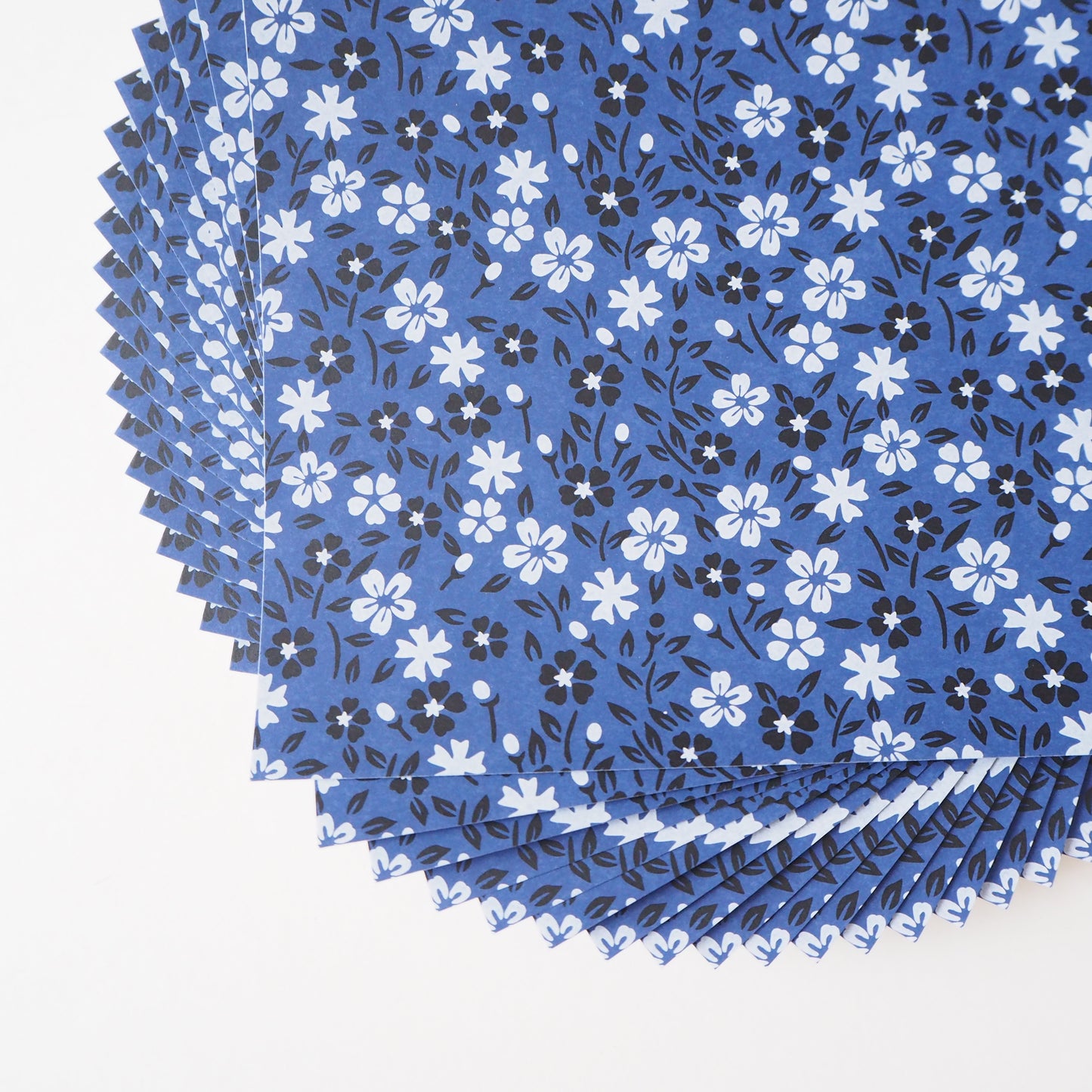 Paquete de 20 hojas de papel Yuzen Washi Origami HZ-156 - Flor de cerezo nocturno 14x14cm