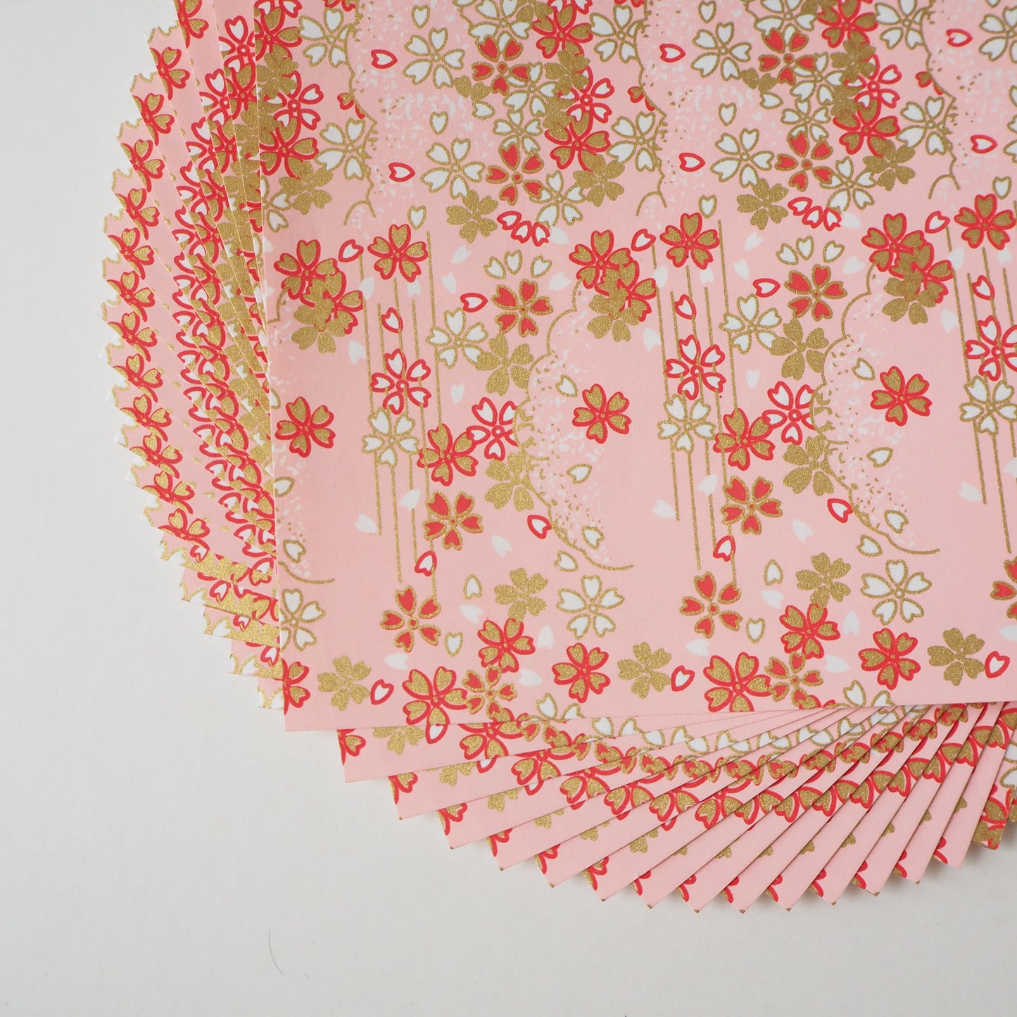 Paquete de 20 hojas de papel para origami Yuzen Washi de 14x14 cm HZ-183 - Flor de cerezo delineada rosa