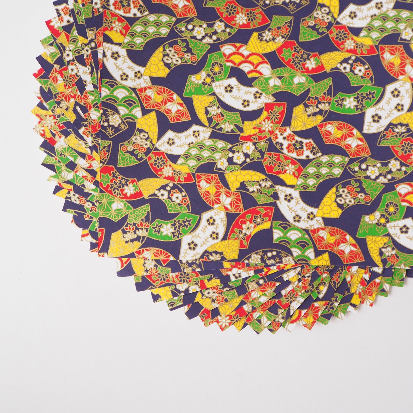 Paquete de 20 hojas de papel Yuzen Washi Origami de 14x14 cm HZ-328 - Abanicos florales azul marino