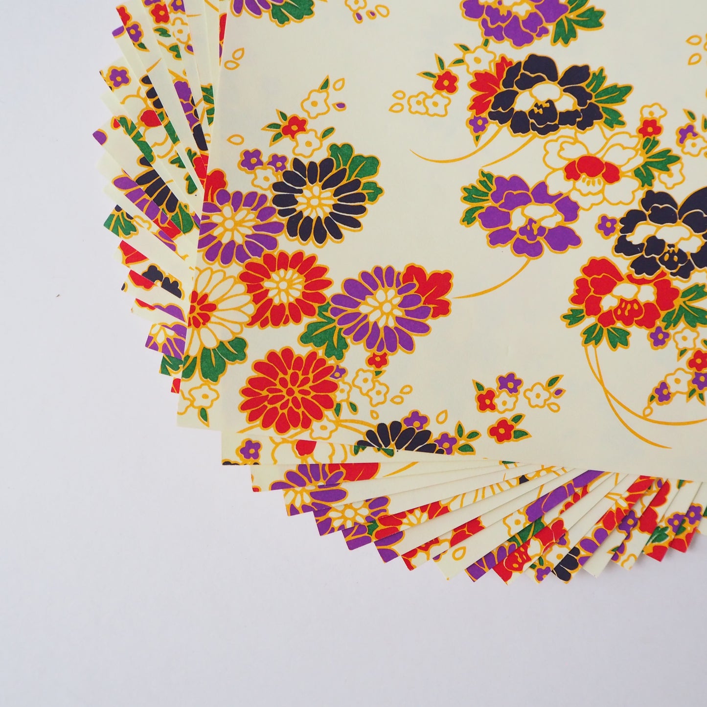 Pack de 20 Feuilles 14x14cm Papier Origami Yuzen Washi HZ-004 - Bouquets de Chrysanthèmes & Pivoines