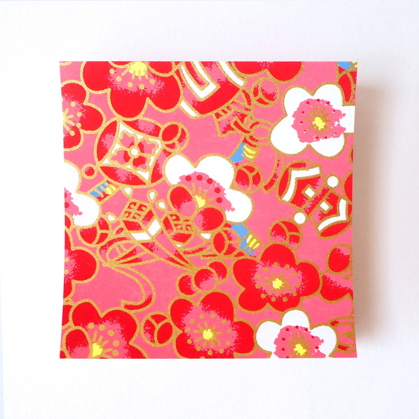 Pack of 100 Sheets 7x7cm Yuzen Washi Origami Paper HZ-169 - Cloudy Plum Flower Red - washi paper - Lavender Home London