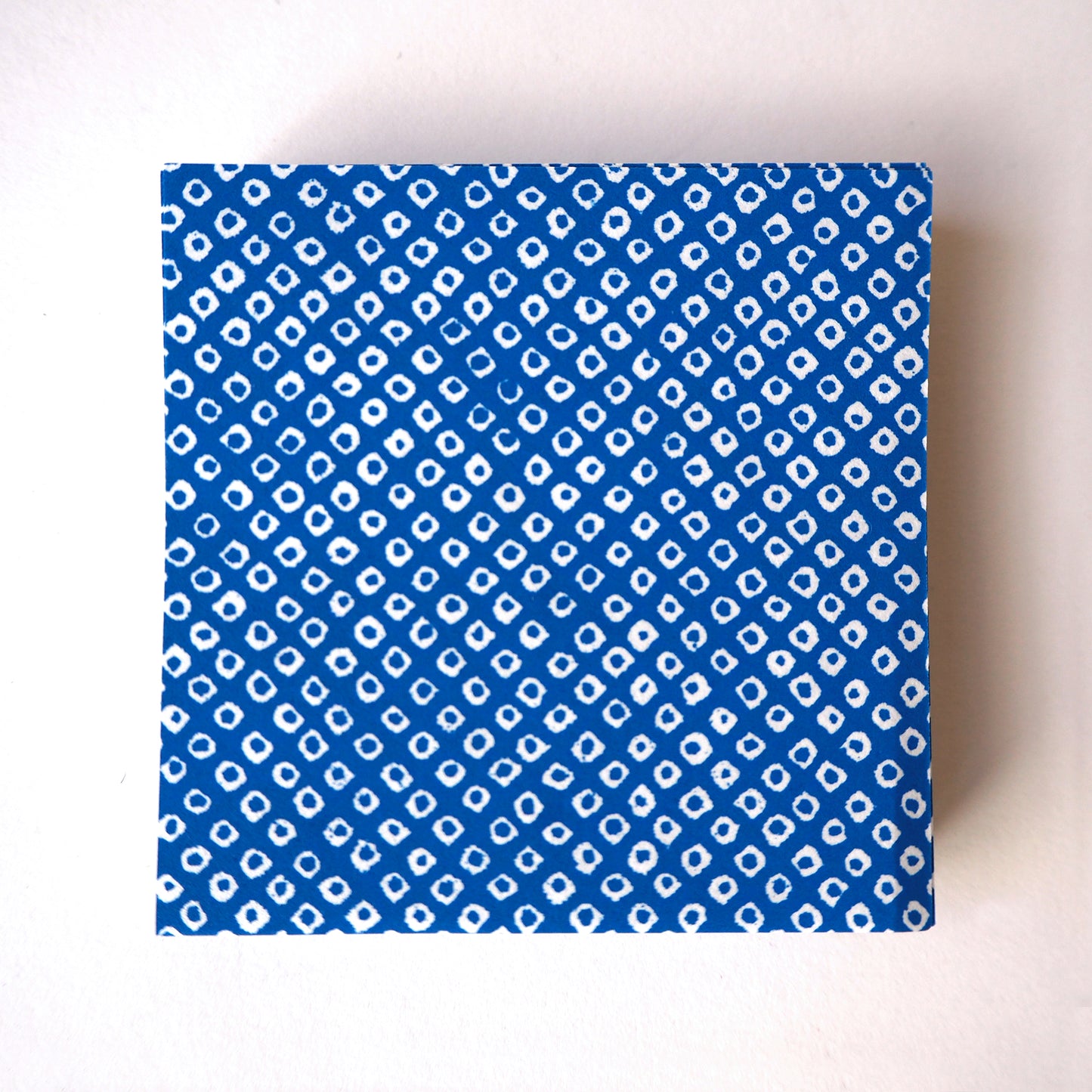 Pack of 100 Sheets 7x7cm Yuzen Washi Origami Paper HZ-352 - Deer's Spots Blue - washi paper - Lavender Home London