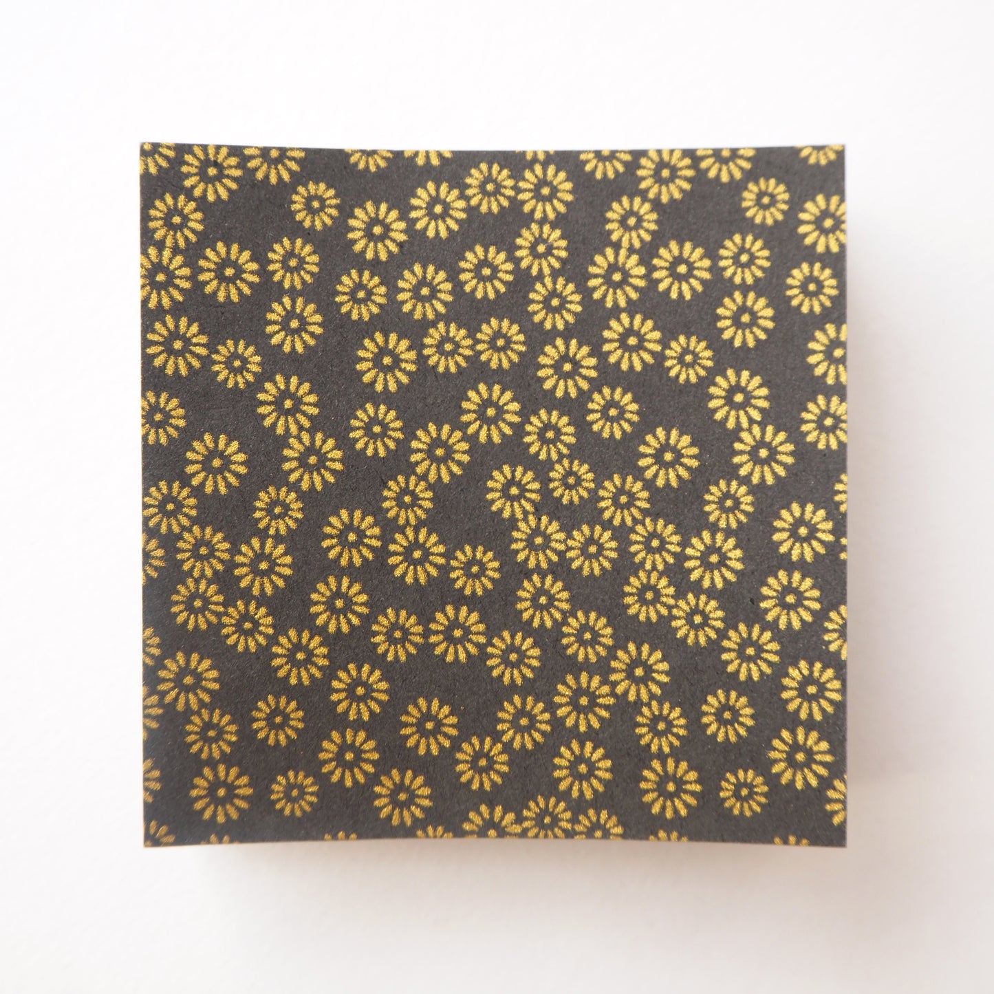 Pack of 100 Sheets 7x7cm Yuzen Washi Origami Paper HZ-445 - Small Chrysanthemum Black - washi paper - Lavender Home London