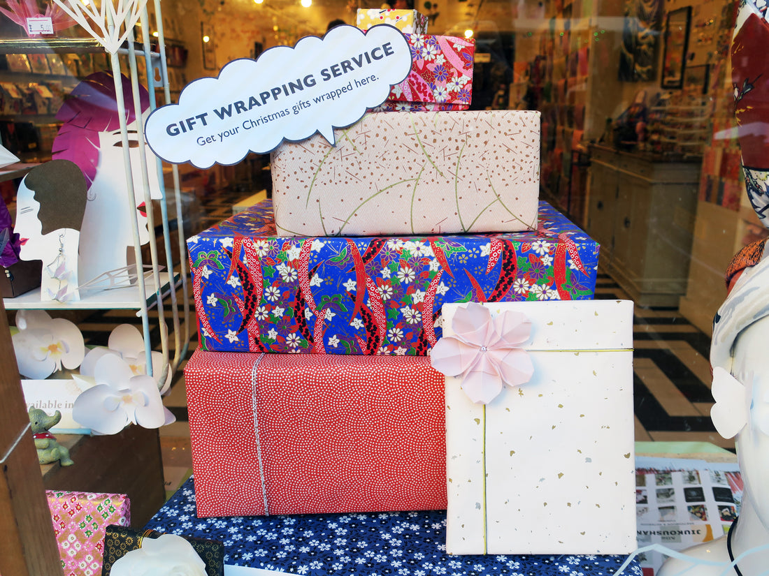 Gift Wrapping Service in London. Get your presents ready.