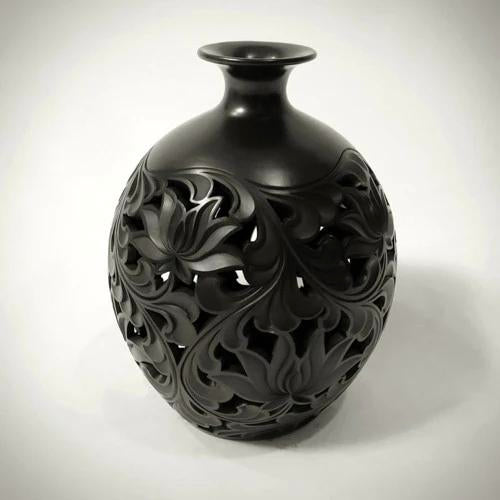 Traditional handcrafted Chinese black clay pottery