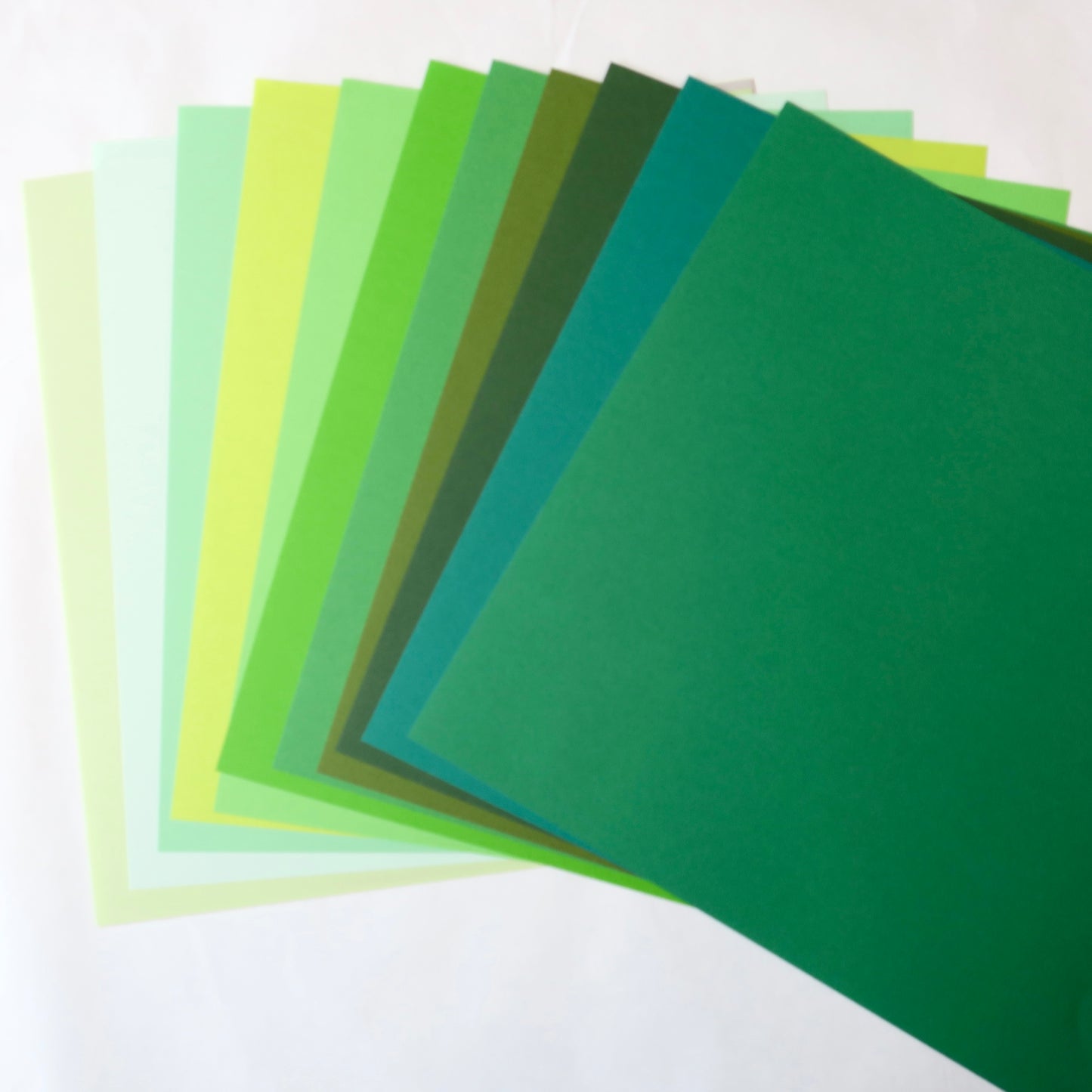 Toyo Tant Paper, paquete de papel para origami con temática roja de 12 colores, 35x35 cm