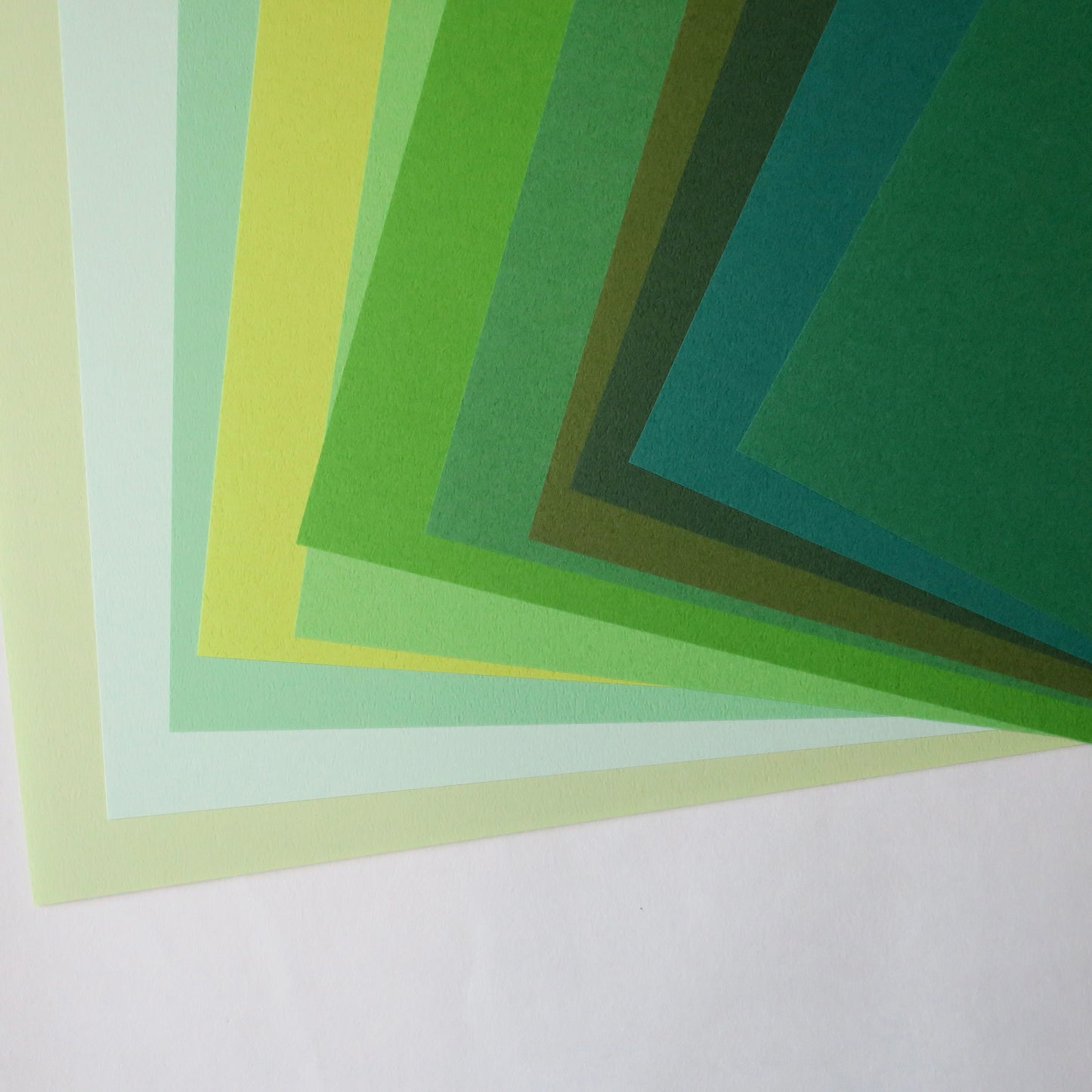 Toyo Tant Paper, paquete de papel para origami con temática roja de 12 colores, 35x35 cm