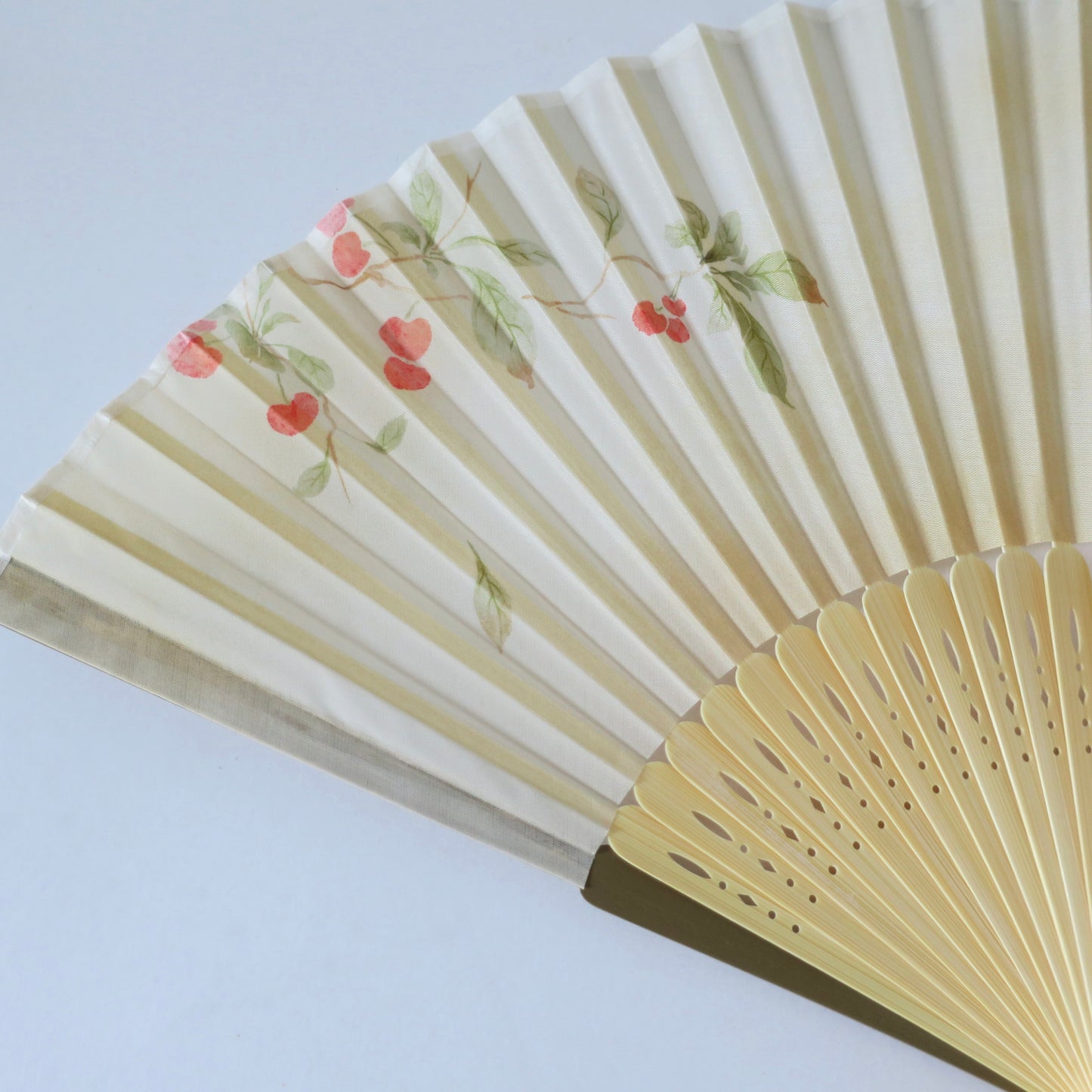 New Folding Fan - Red berries