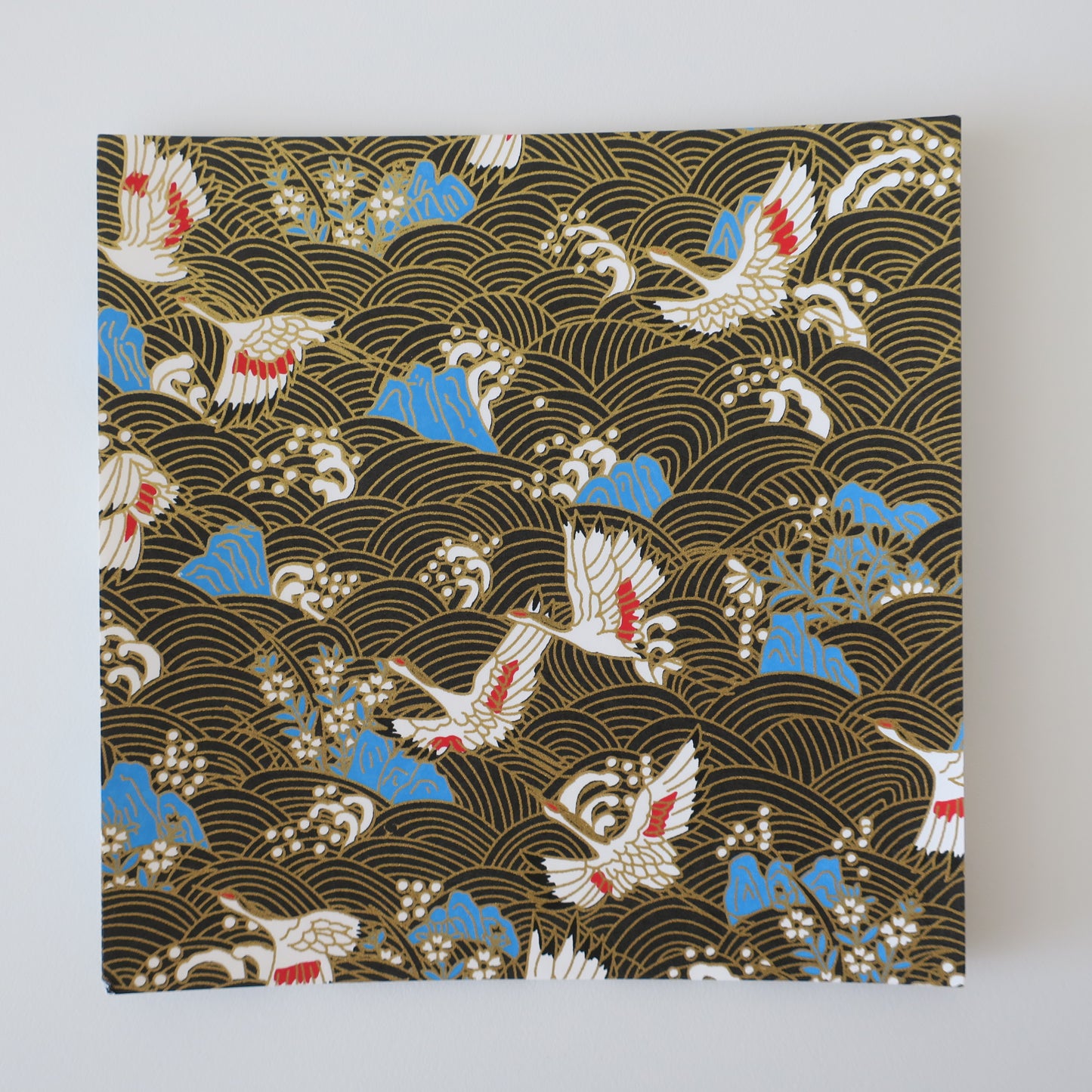 Paquete de 20 hojas de papel Yuzen Washi Origami de 14x14 cm HZ-051 - Tablero de ajedrez dorado (S)