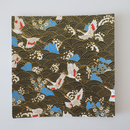 Paquete de 20 hojas de papel Yuzen Washi Origami de 14x14 cm HZ-051 - Tablero de ajedrez dorado (S)