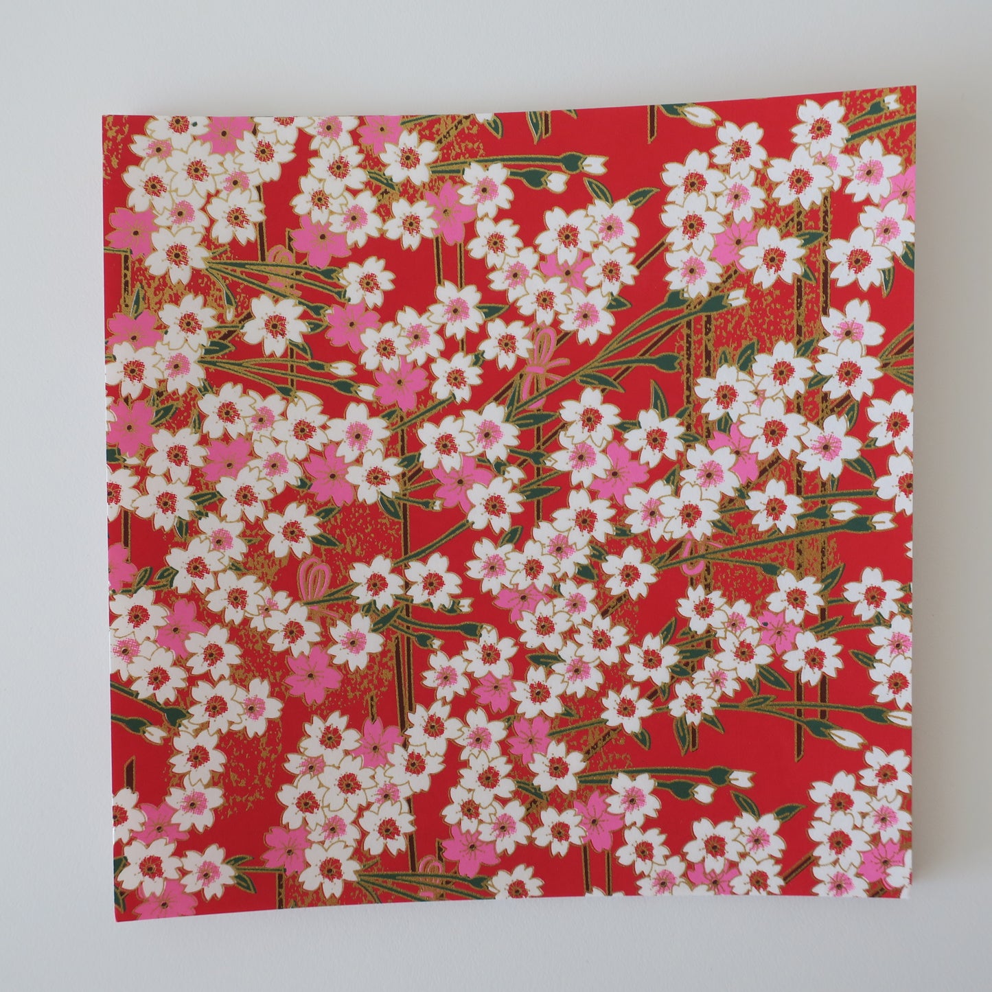 Paquet de 20 feuilles de papier origami Yuzen Washi 14x14 cm HZ-051 - Damier doré (S)