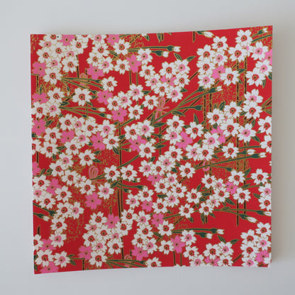 Paquet de 20 feuilles de papier origami Yuzen Washi 14x14 cm HZ-051 - Damier doré (S)