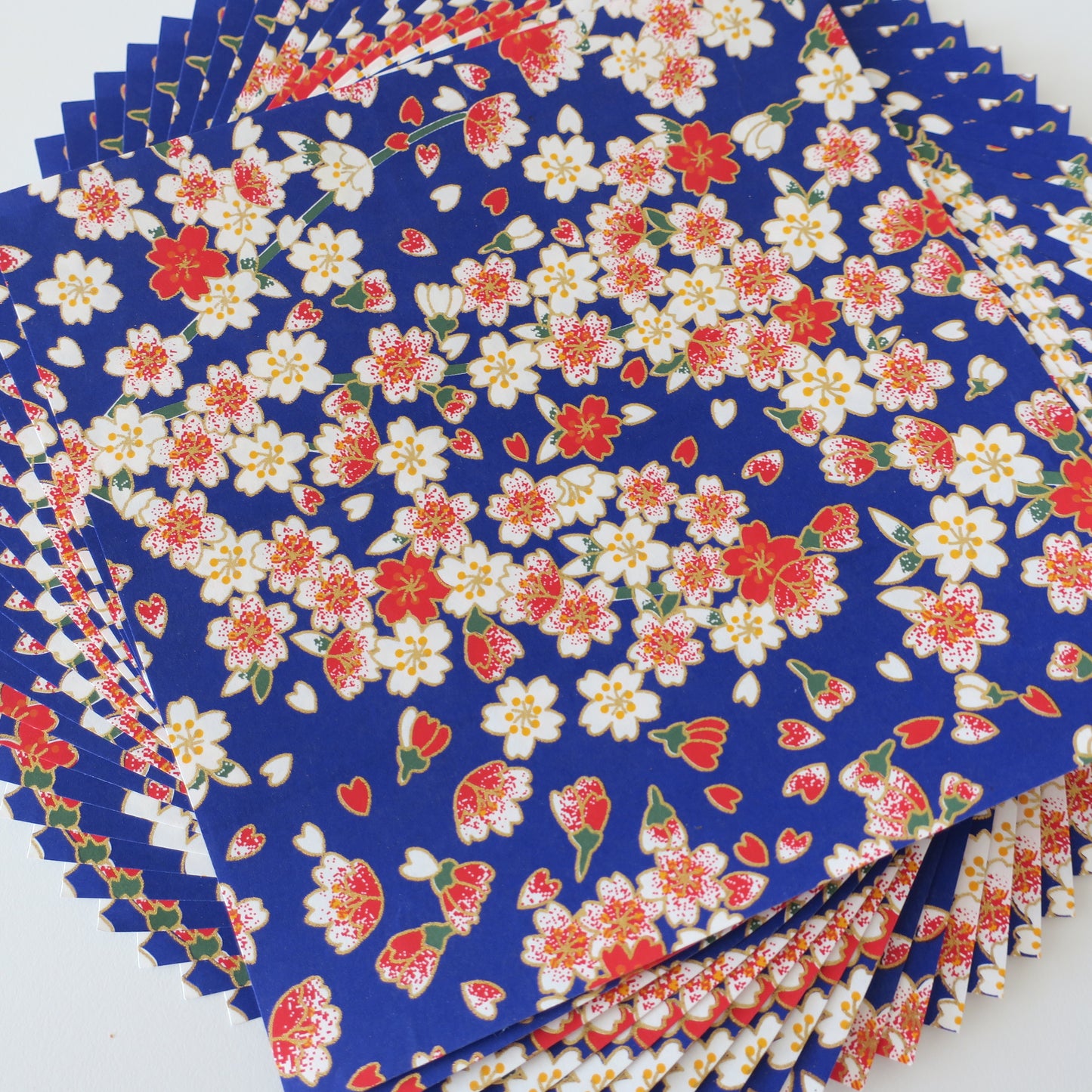 Paquete de 20 hojas de papel Yuzen Washi Origami de 14x14 cm HZ-051 - Tablero de ajedrez dorado (S)