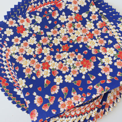 Paquete de 20 hojas de papel Yuzen Washi Origami de 14x14 cm HZ-051 - Tablero de ajedrez dorado (S)
