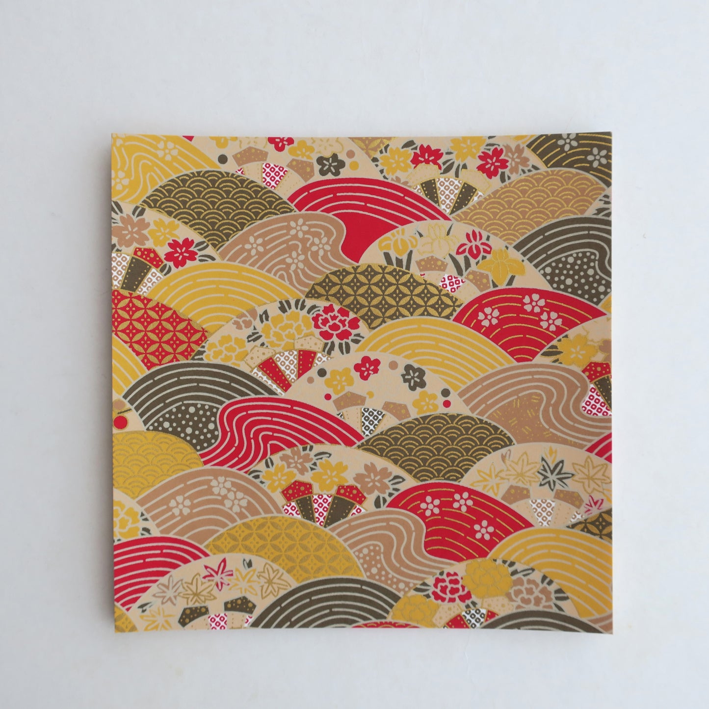 Paquet de 20 feuilles de papier origami Yuzen Washi 14x14 cm HZ-051 - Damier doré (S)