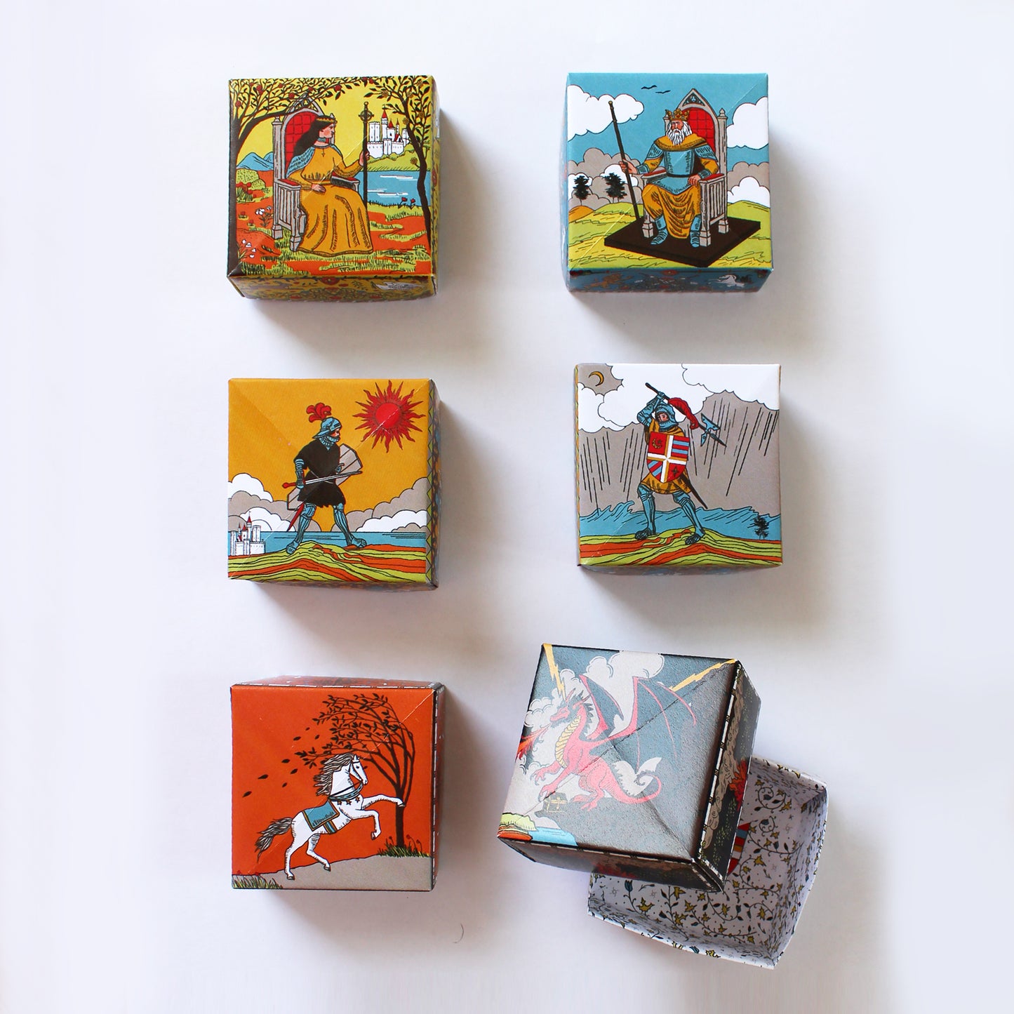 Medieval Origami Box DIY Paper Set 15x15cm
