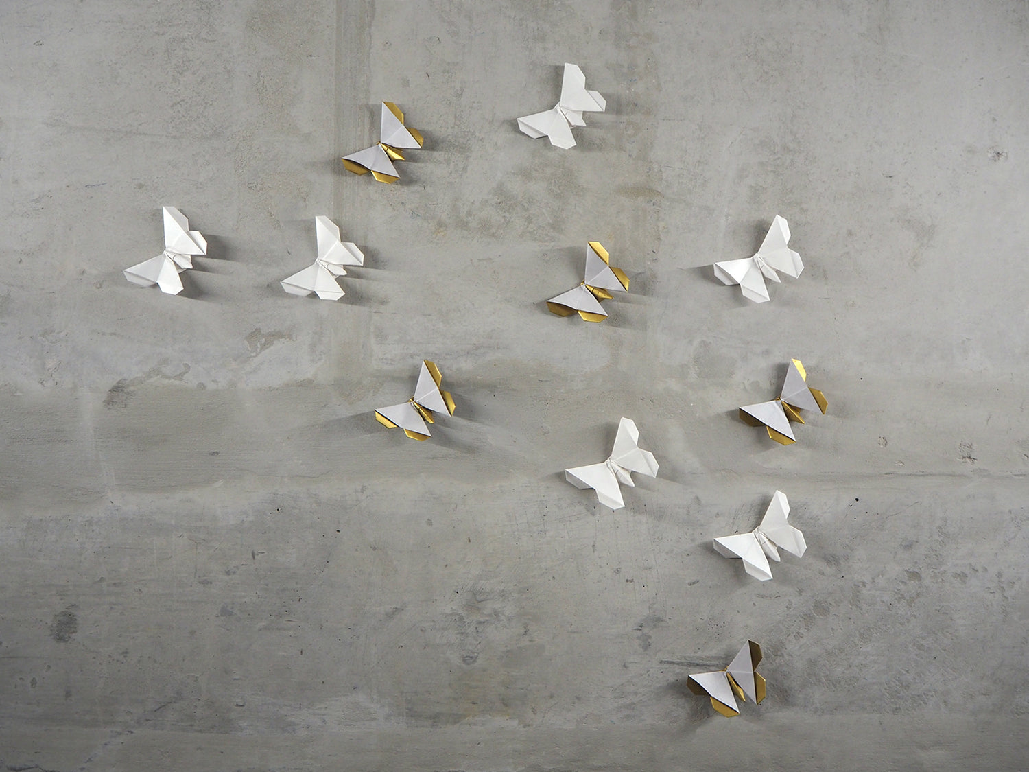 ORIGAMI-WALL-DECORATION-BUTTERLIES-01