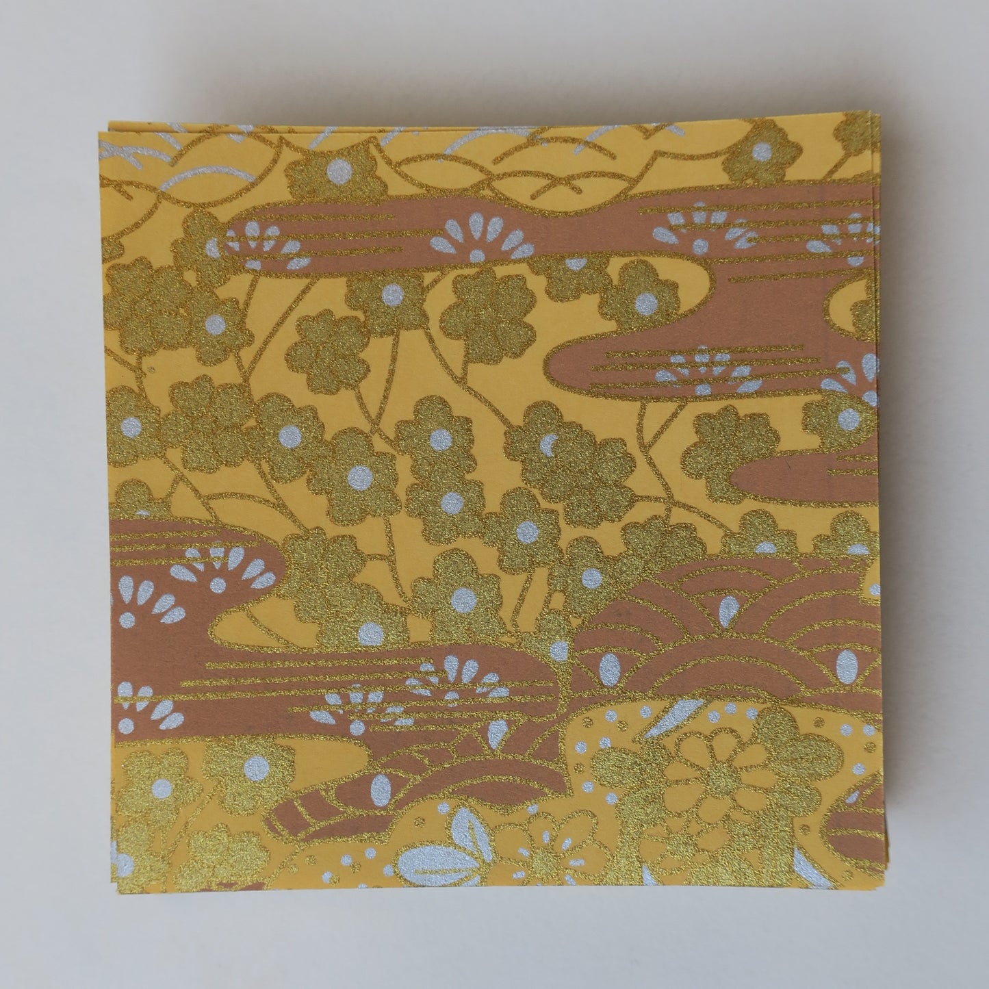 Pack of 100 Sheets 7x7cm Yuzen Washi Origami Paper HZ-041 - Gold Sea Waves Garden