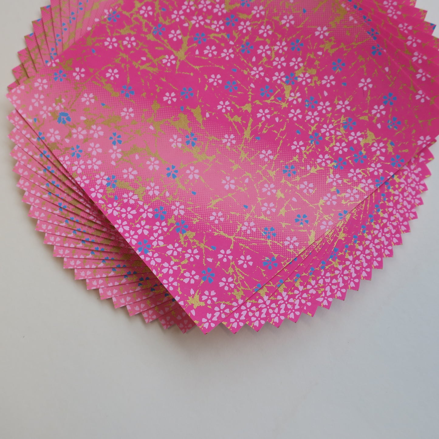Pack of 20 Sheets 14x14cm Yuzen Washi Origami Paper HZ-497 - Pink Flower Mist