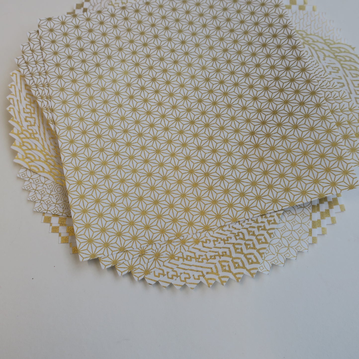 50 Sheets White & Gold Themed Colours Yuzen Washi Origami Paper Patterns 14x14cm