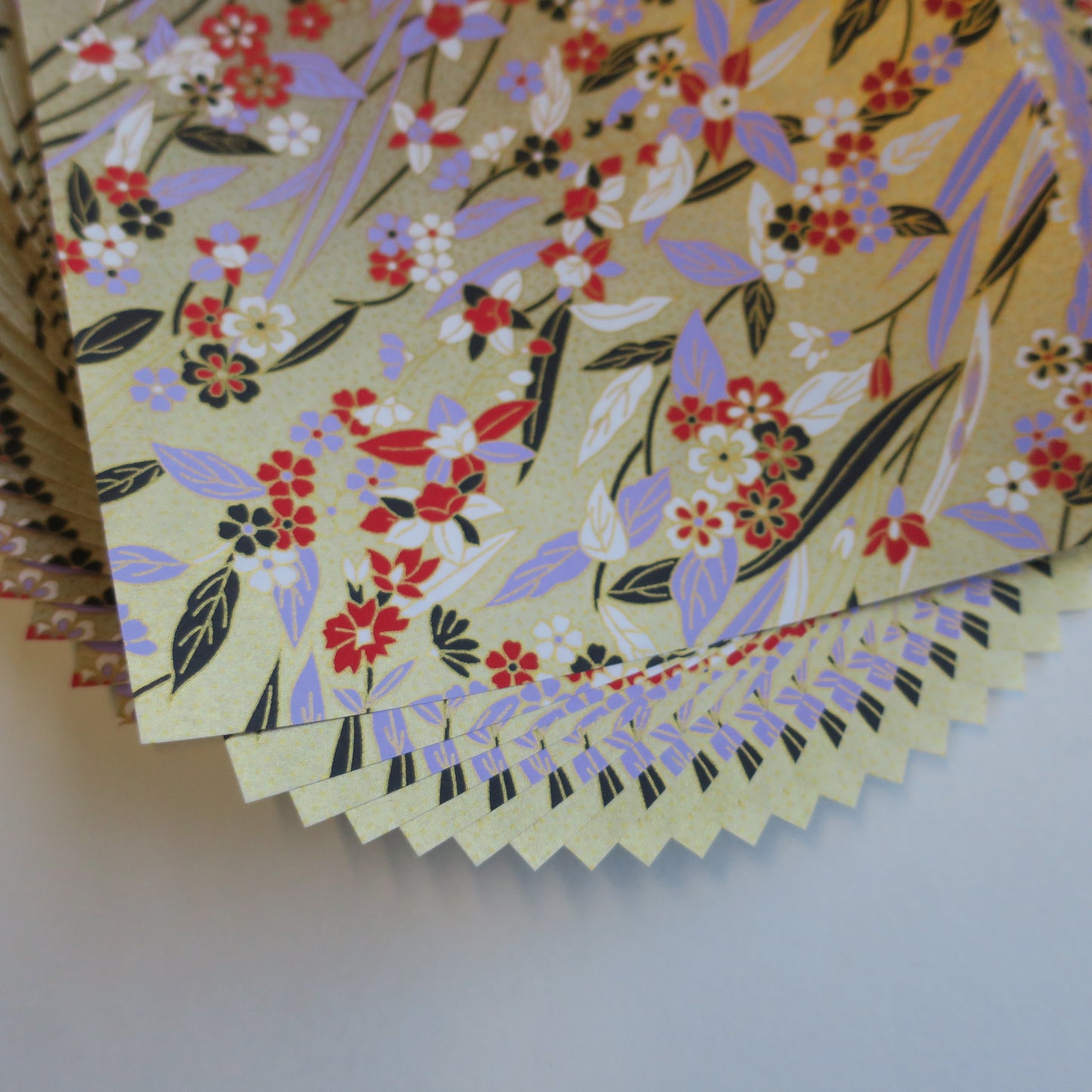 Paquete de 20 hojas de papel para origami Yuzen Washi de 14x14 cm HZ-537 - Rama lila
