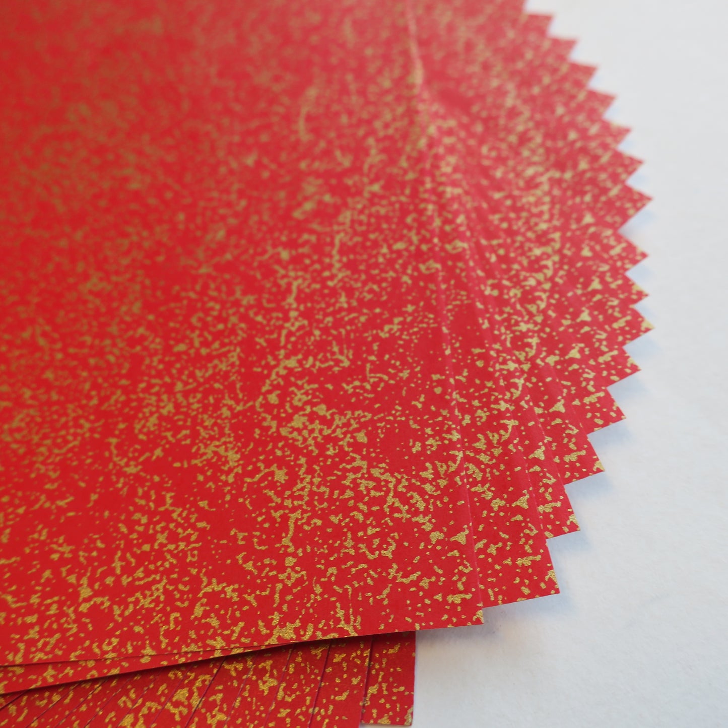 Pack of 20 Sheets 14x14cm Origami Paper - Red with gold flakes