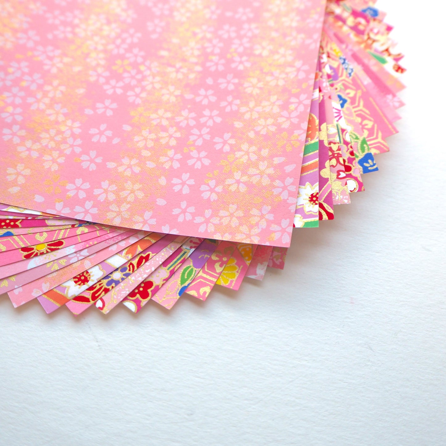 20 Sheets Pink Themed Colours Washi Origami Paper Mixed Pack 14x14cm