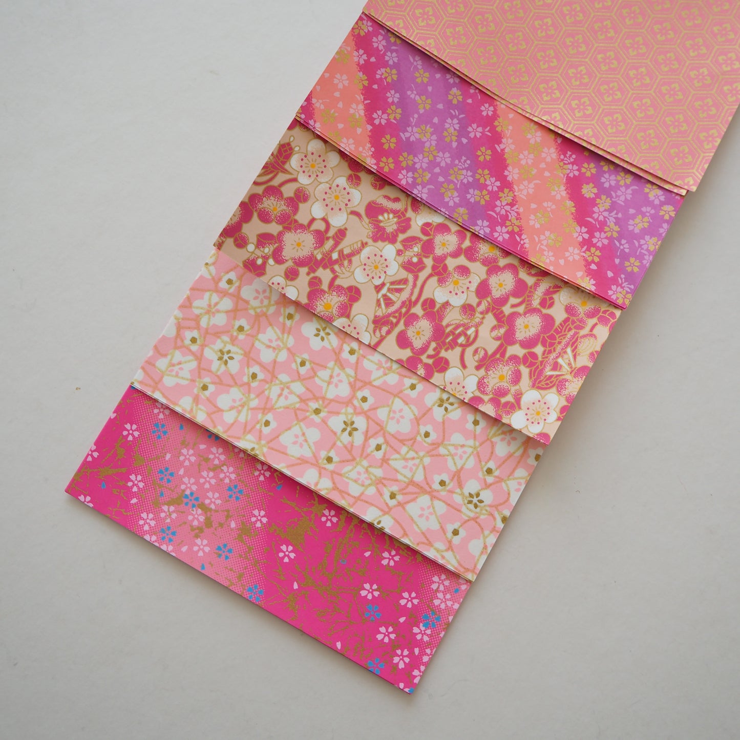 20 Sheets Pink Themed Colours Washi Origami Paper Mixed Pack 14x14cm