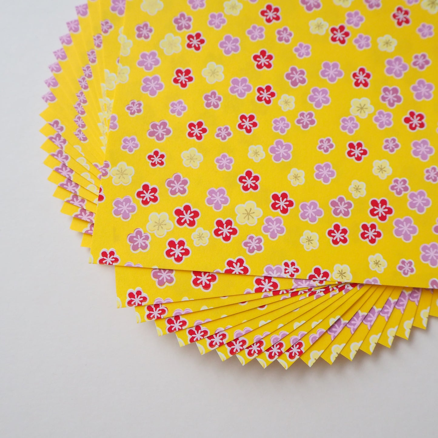 Pack of 20 Sheets 14x14cm Yuzen Washi Origami Paper HZ-498 - Plum Flower Vitamin Yellow