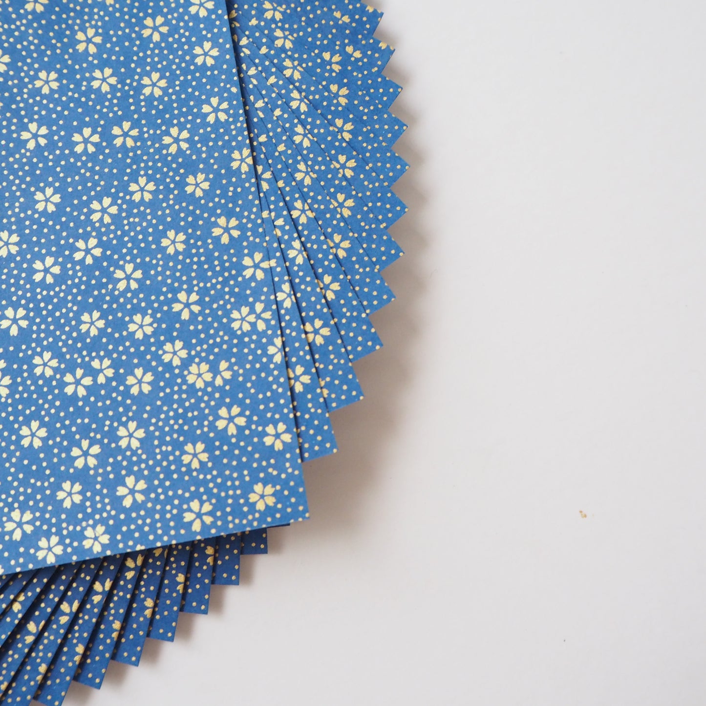 Pack of 20 Sheets 14x14cm Yuzen Washi Origami Paper HZ-503 - Small Gold Cherry Blossom Blue