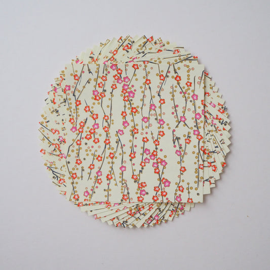 Paquete de 20 hojas de papel Yuzen Washi Origami HZ-410 de 14x14cm - Rojo, rosa, flores de ciruelo y amarillo