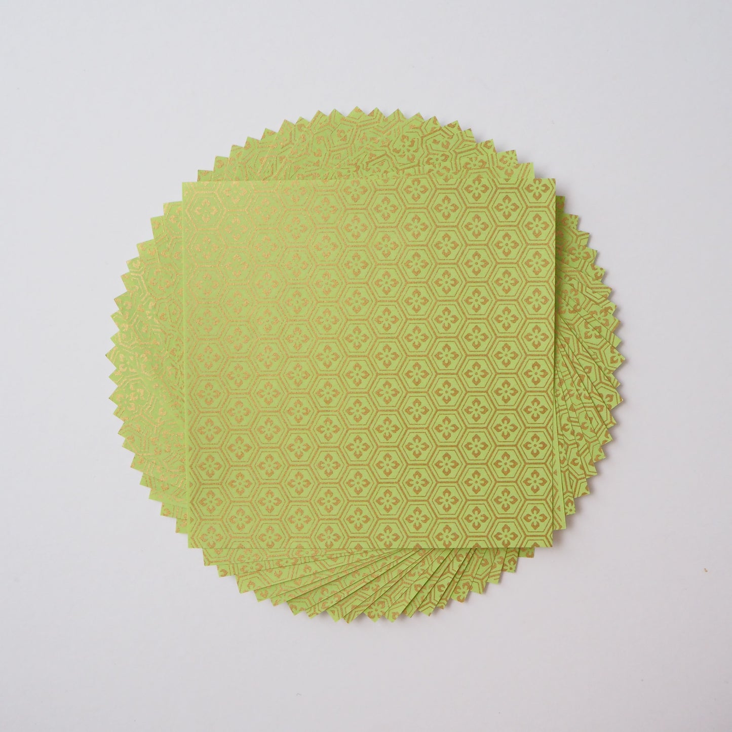 Pack of 20 Sheets 14x14cm Yuzen Washi Origami Paper HZ-381 - Matcha Gold Tortoiseshell Diamond Flower
