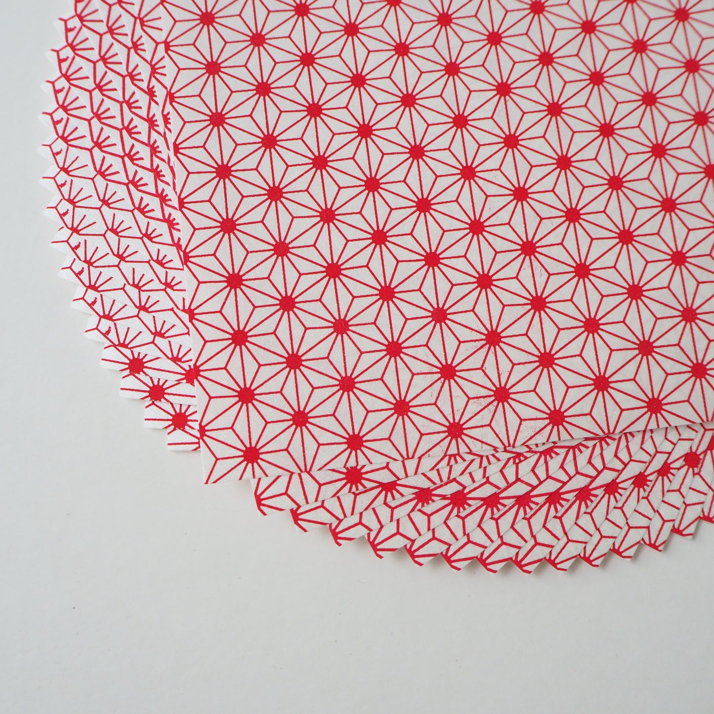 Pack of 20 Sheets 14x14cm Yuzen Washi Origami Paper HZ-454 - Red & Silver White Hemp Leaf