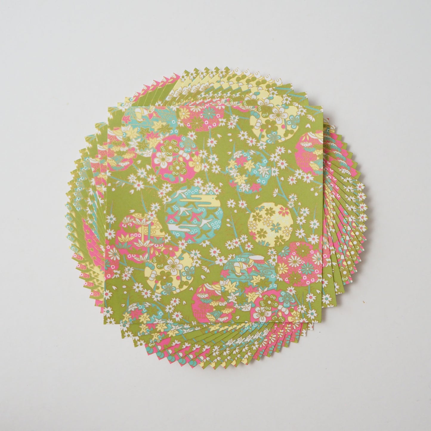 Pack of 20 Sheets 14x14cm Yuzen Washi Origami Paper HZ-419 - Illusion Matcha