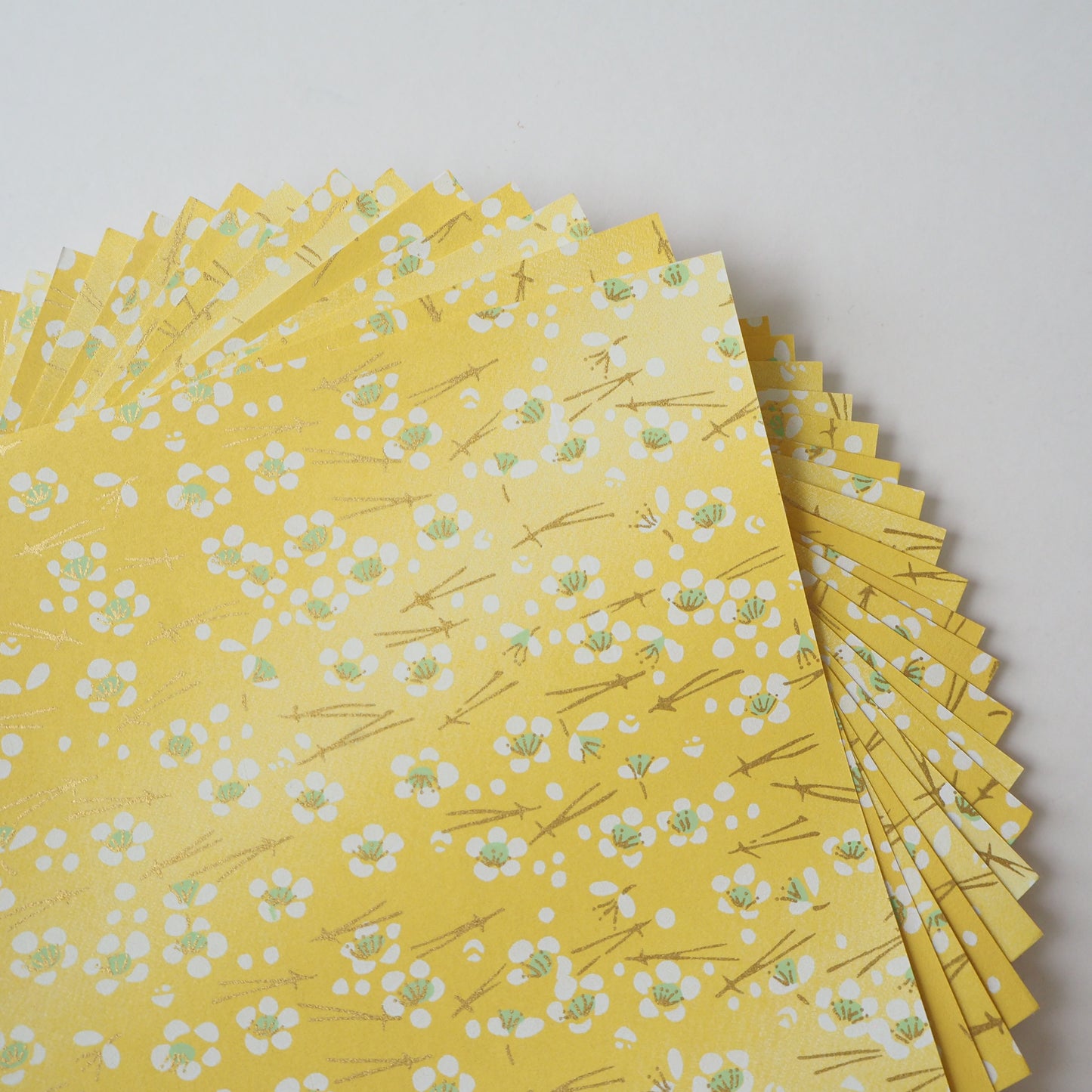 Pack of 20 Sheets 14x14cm Yuzen Washi Origami Paper HZ-373 - Cherry Blossom & Pine Needles Lemon
