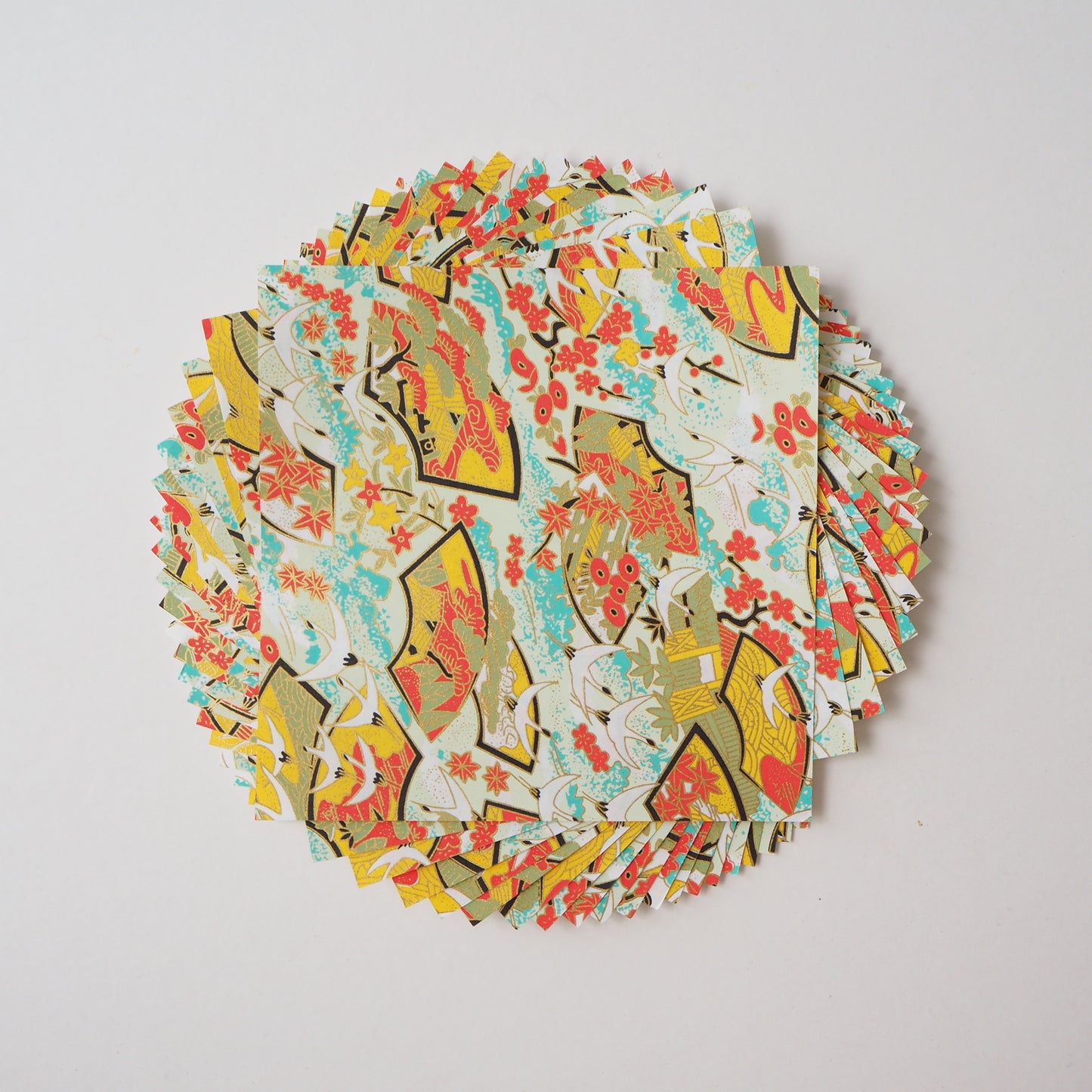 Paquete de 20 hojas de papel Yuzen Washi Origami HZ-367 - Grullas y abanicos florales 14x14cm