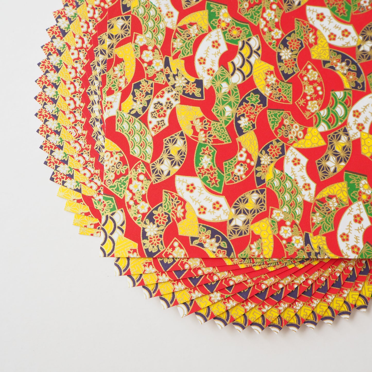 Pack of 20 Sheets 14x14cm Yuzen Washi Origami Paper HZ-333 - Floral Fans Red