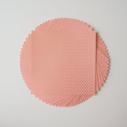 Paquete de 20 hojas de papel para origami Yuzen Washi de 14x14 cm HZ-343 - Flor de diamante de carey de oro rosa