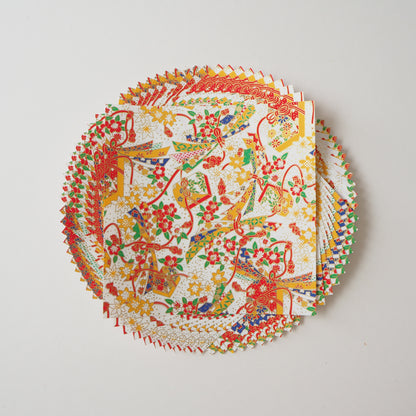 Pack of 20 Sheets 14x14cm Yuzen Washi Origami Paper HZ-339 - Jewelled Box & Flower White